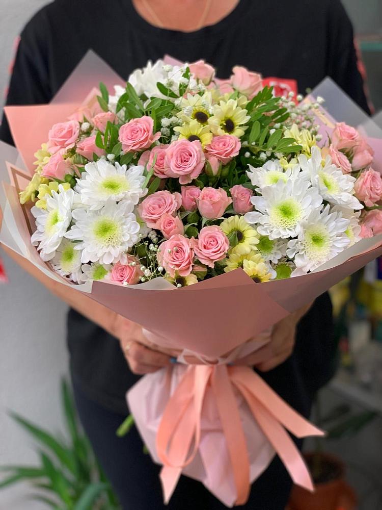 Букет цветов из: Розы и Хризантемы в Войновой-Горе