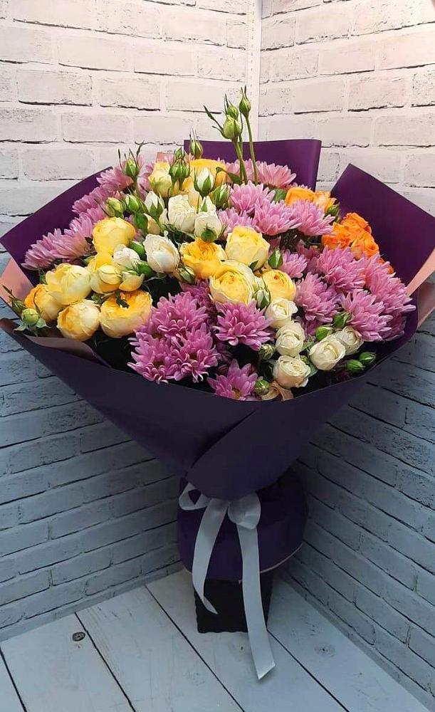 Букет цветов из: Хризантемы и Розы в Войновой-Горе