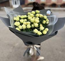 Букет Белые кустовые розы Солинеро в Войновой-Горе