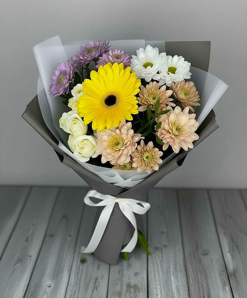Букет цветов из: Розы, Герберы и Хризантемы в Войновой-Горе