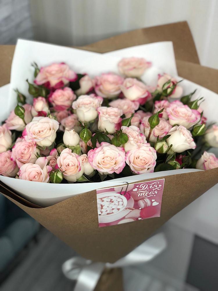 Букет цветов из: Розы в Войновой-Горе