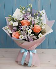 Букет цветов из:  Лизиантусы, Розы, Альстромерии и Гипсофила в Войновой-Горе