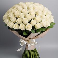 Букет 101 беля роза Белоснежка в Войновой-Горе