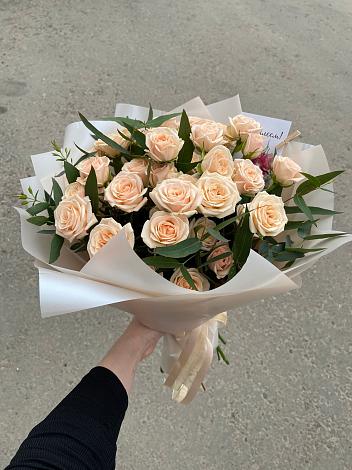 Букет Кремовые розы Латте в Войновой-Горе