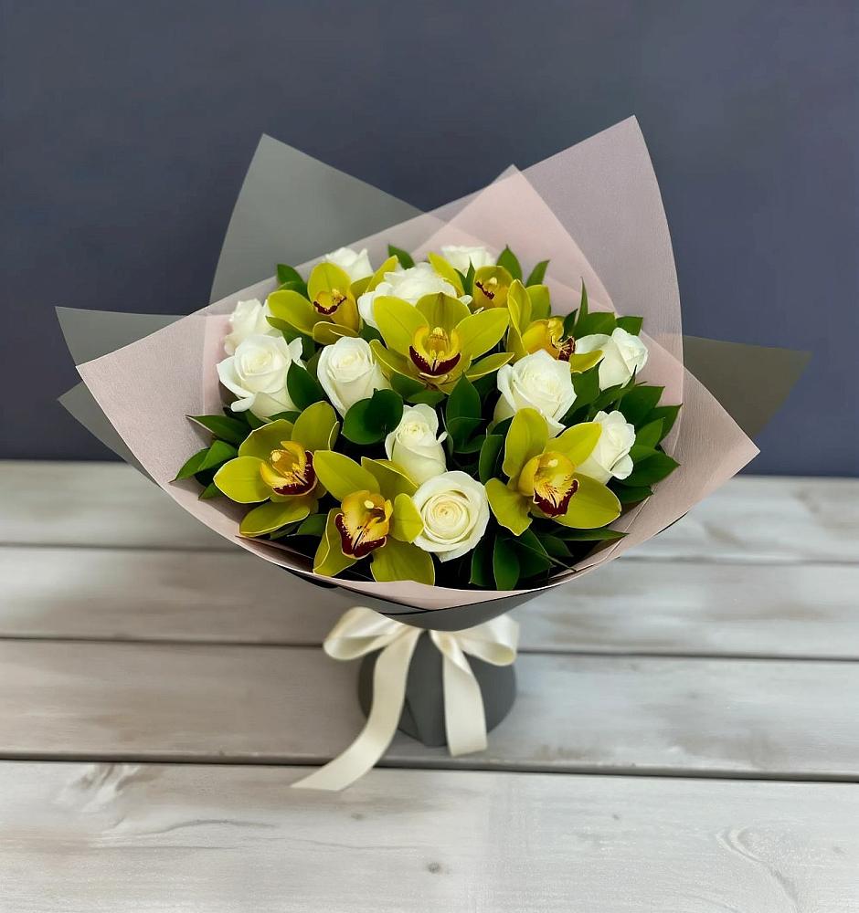 Букет цветов из: Орхидеи и Розы в Войновой-Горе