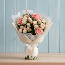 Букет цветов из:  Розы в Войновой-Горе